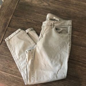 Jessica Simpson rolled crop capri pants. Size 14